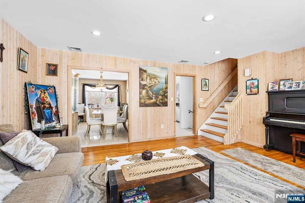 406 Kinderkamack Road