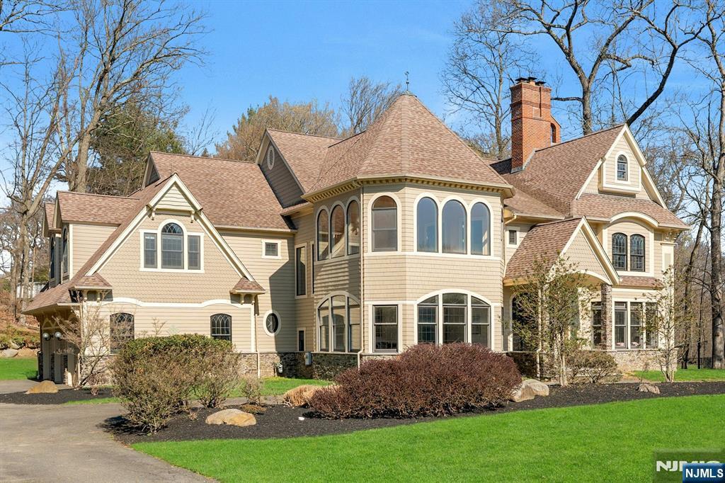 213 Stokes Farm Road
