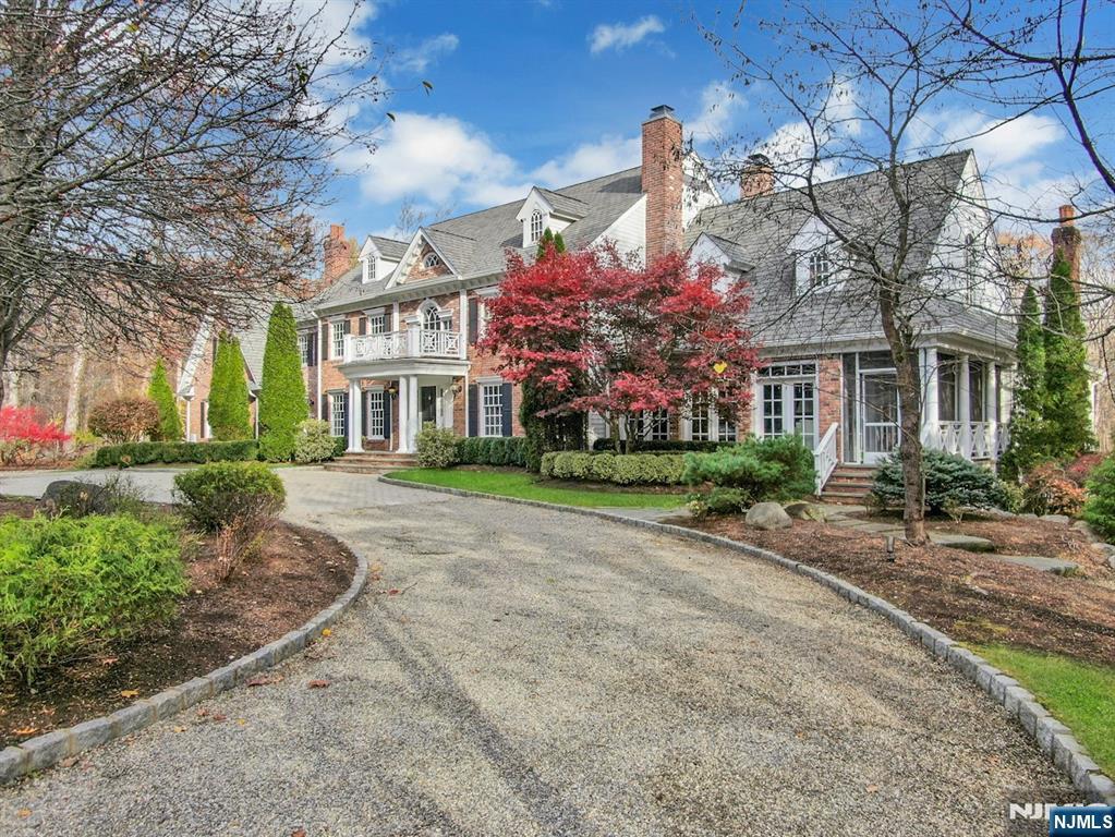 7 Charlden Drive