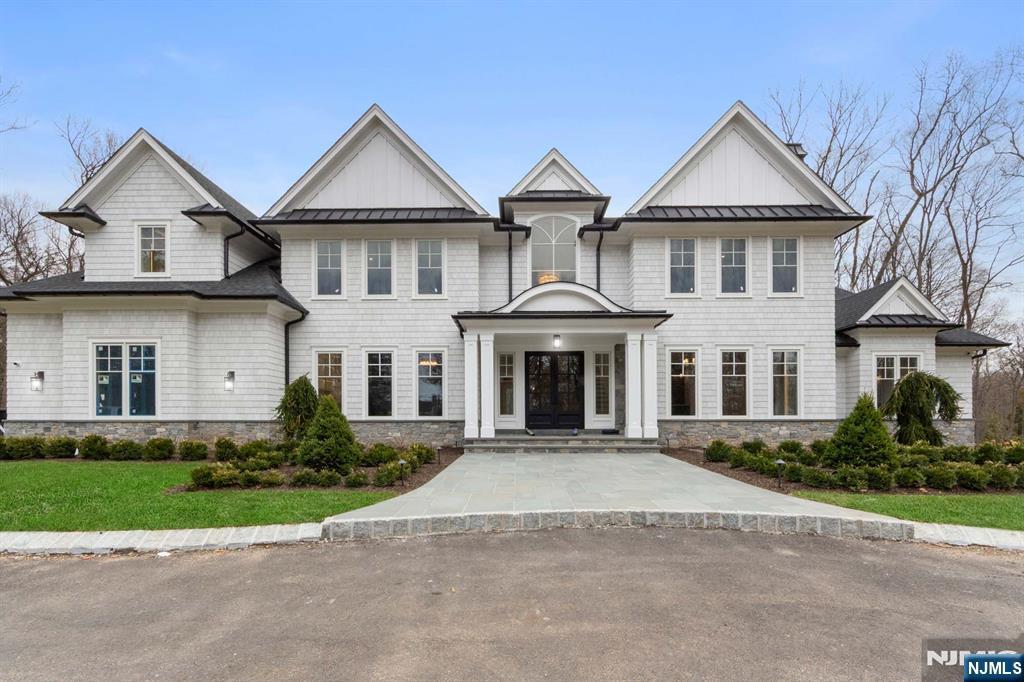 104 Chestnut Ridge