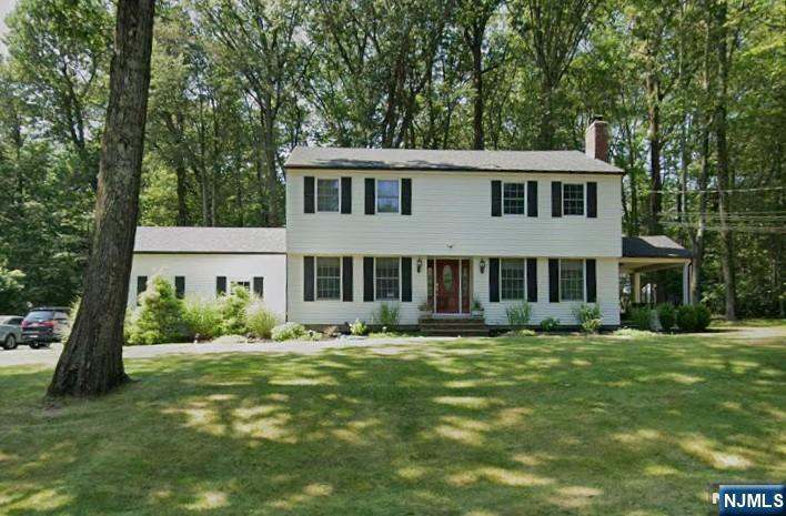61 Heatherhill Lane