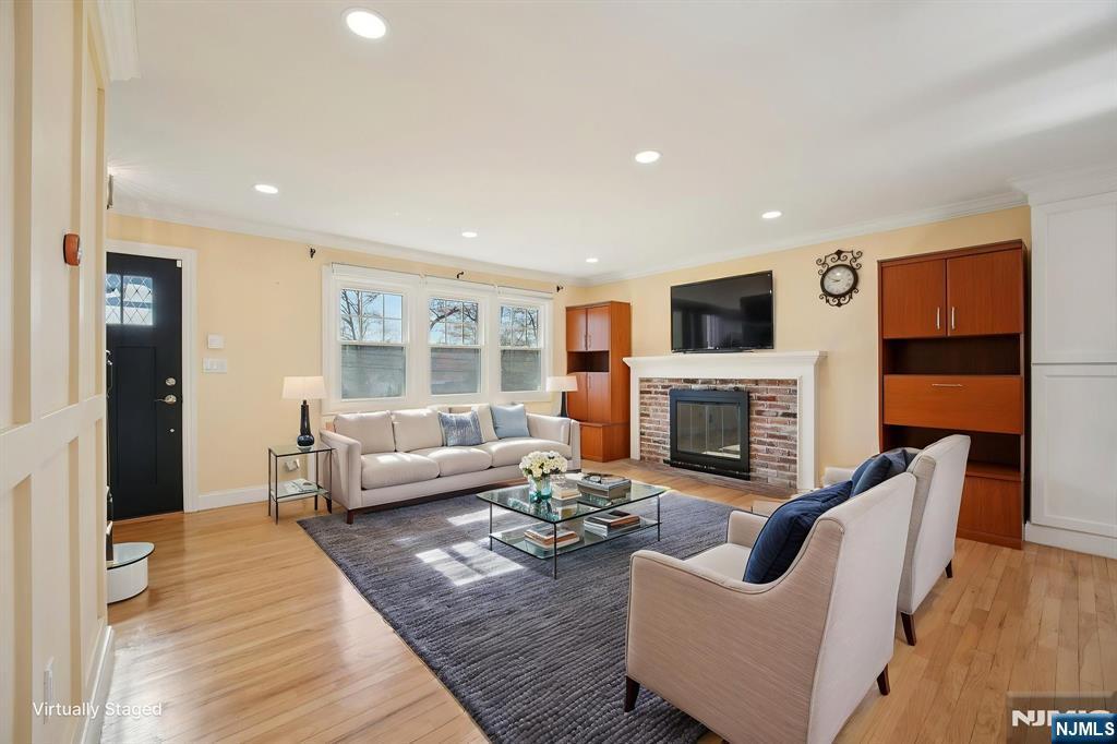 59 Oakwood Drive
