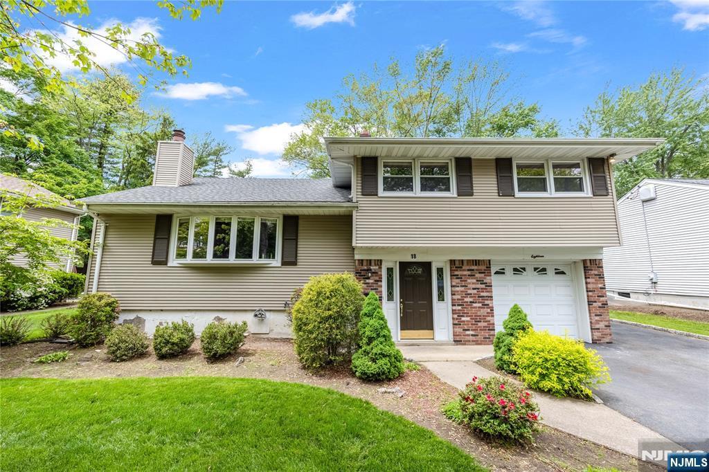 18 Dogwood Court