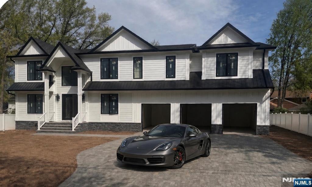 532 Hobart Road
