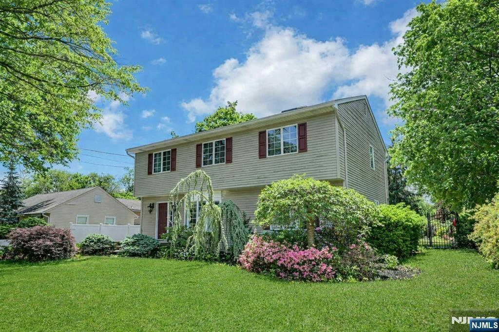 44 W Midland Avenue
