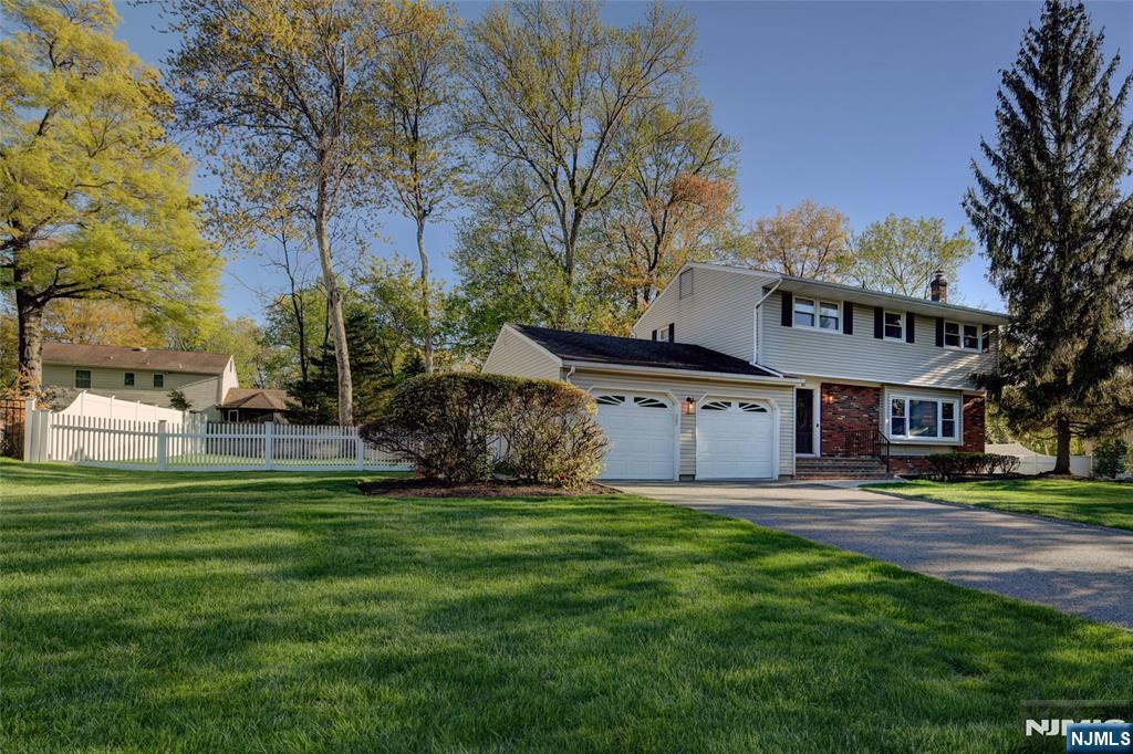 25 Debbie Court