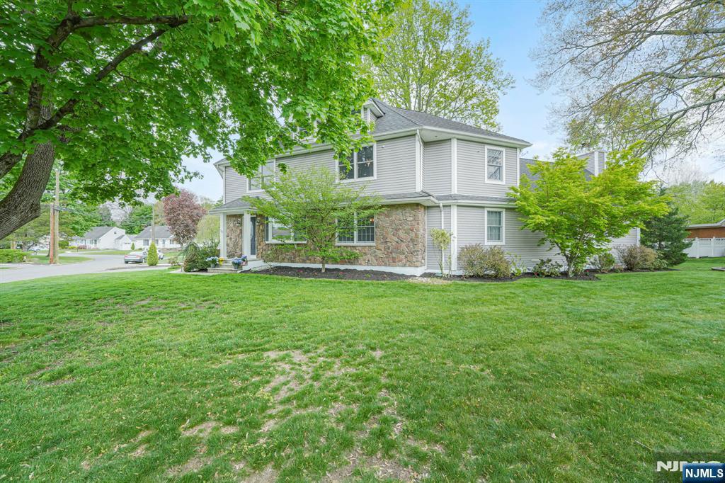 30 Oakley Way