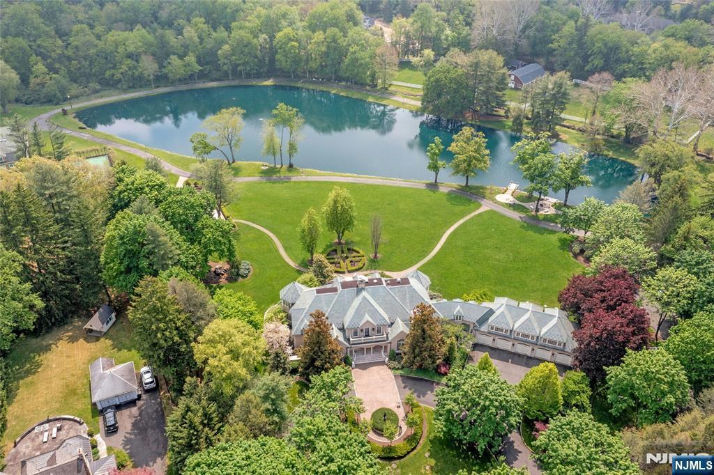 116 E Saddle River Road