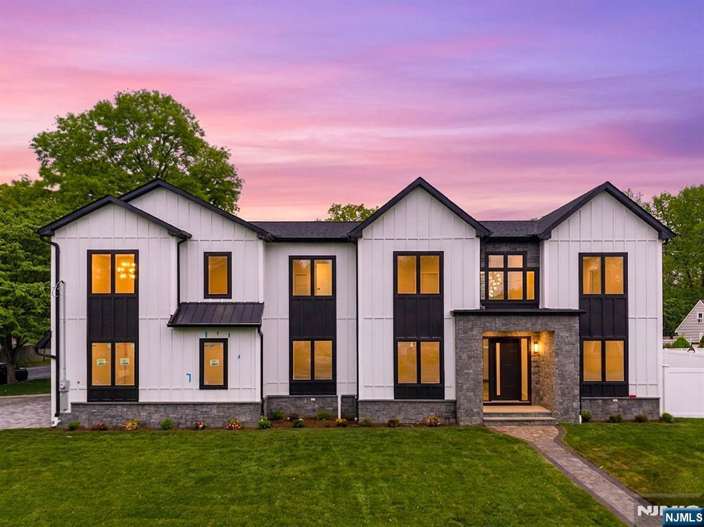317 Edstan Way