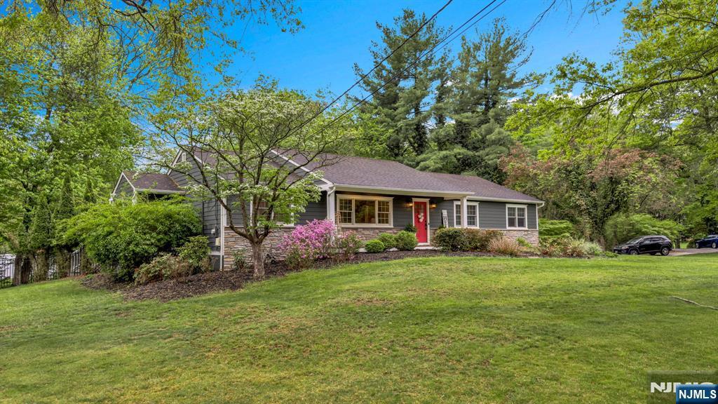 468 Manchester Way