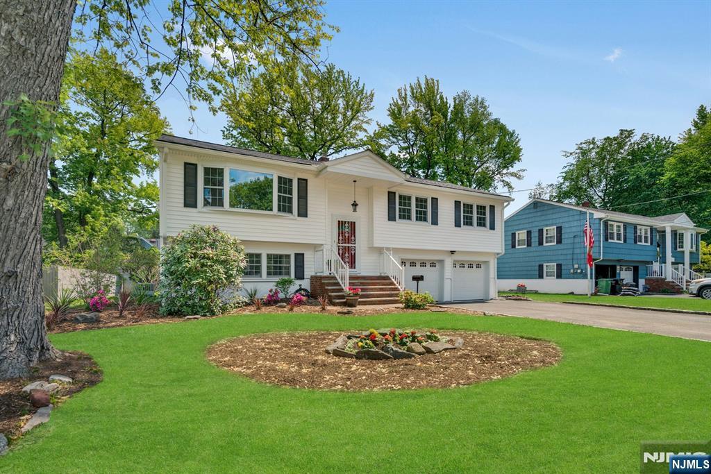 98 Vassar Drive