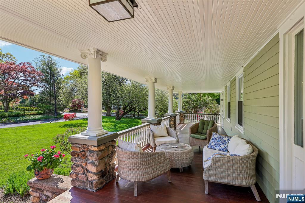 308 Woodside Avenue
