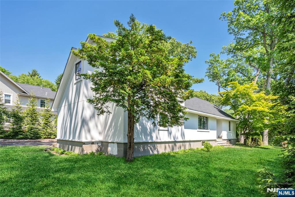 259 W Glen Avenue
