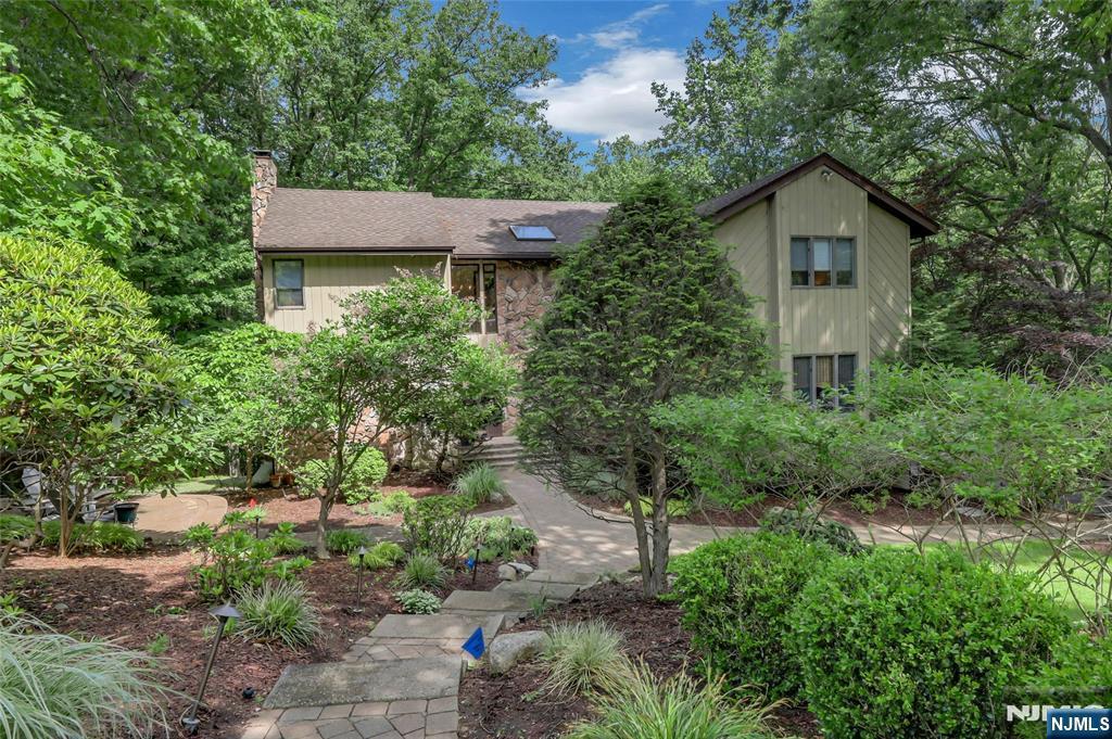 364 Canterbury Lane