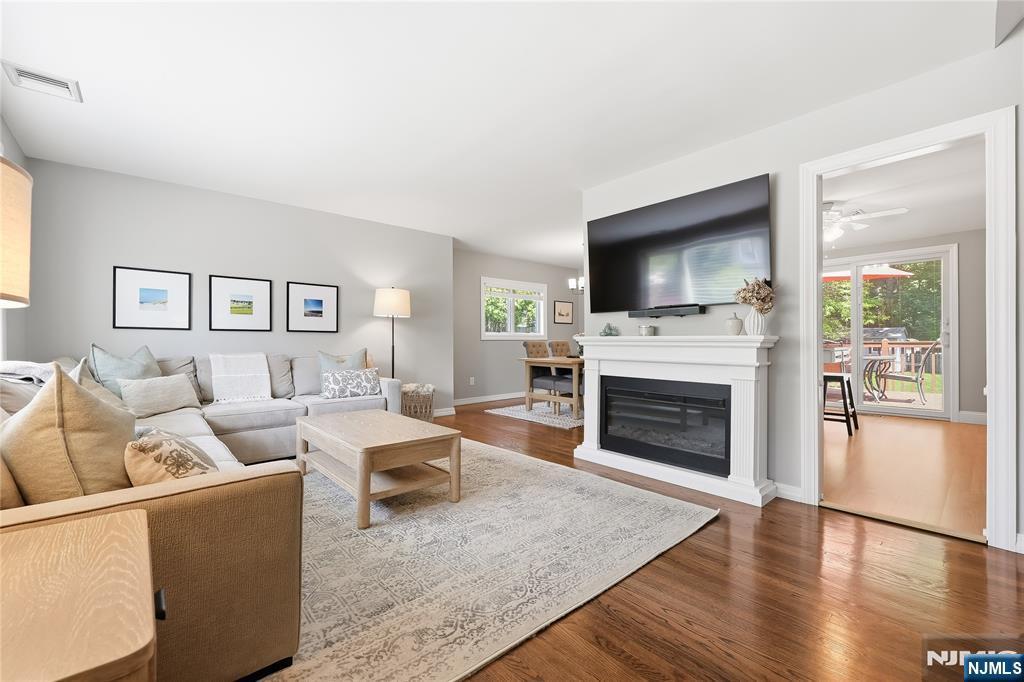77 White Pond Road