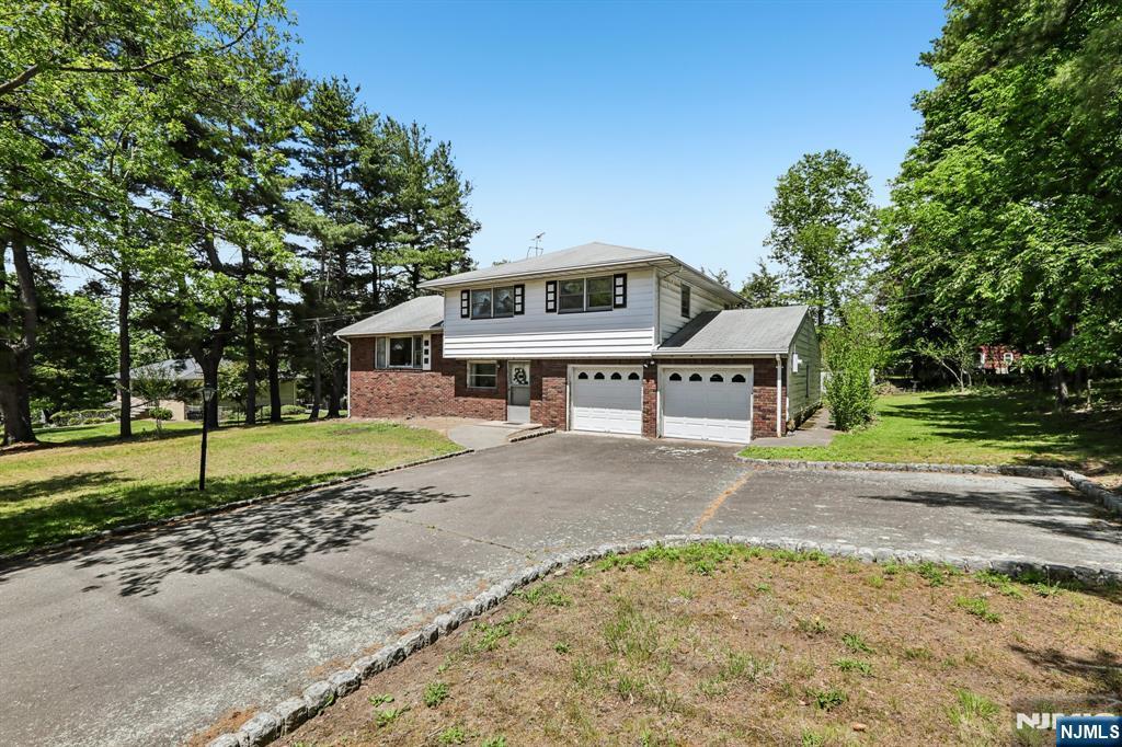 1355 Ratzer Road
