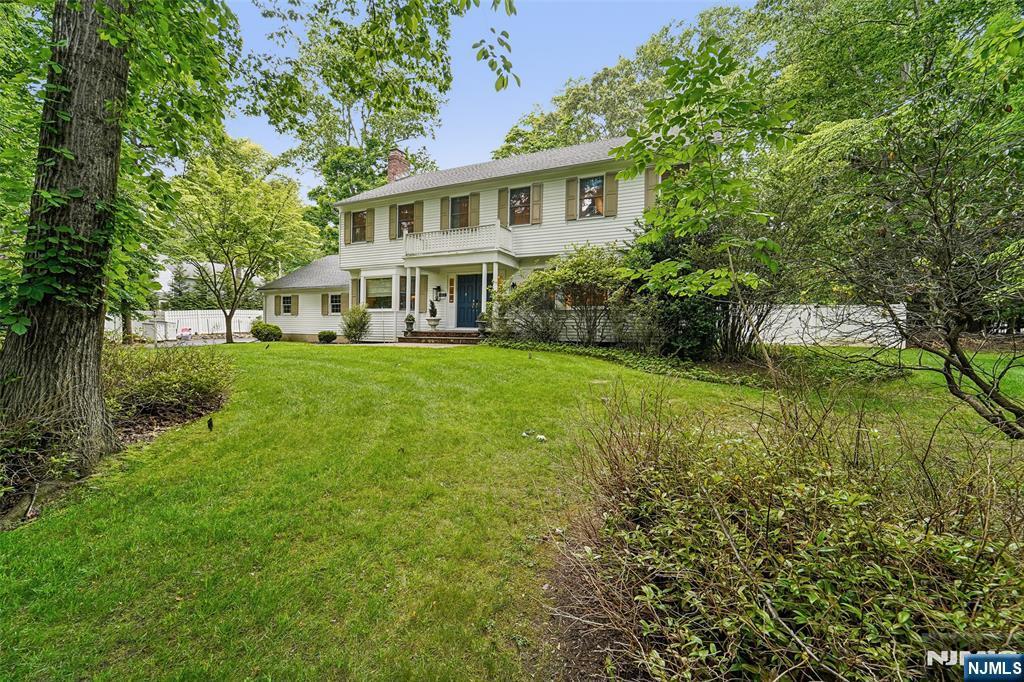105 Deerhorn Court