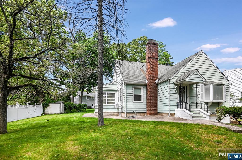 111 Jackson Avenue