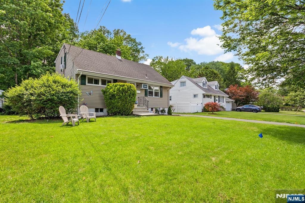 642 Ellington Road