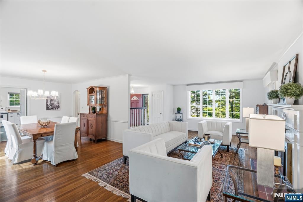 34 Hillside Avenue