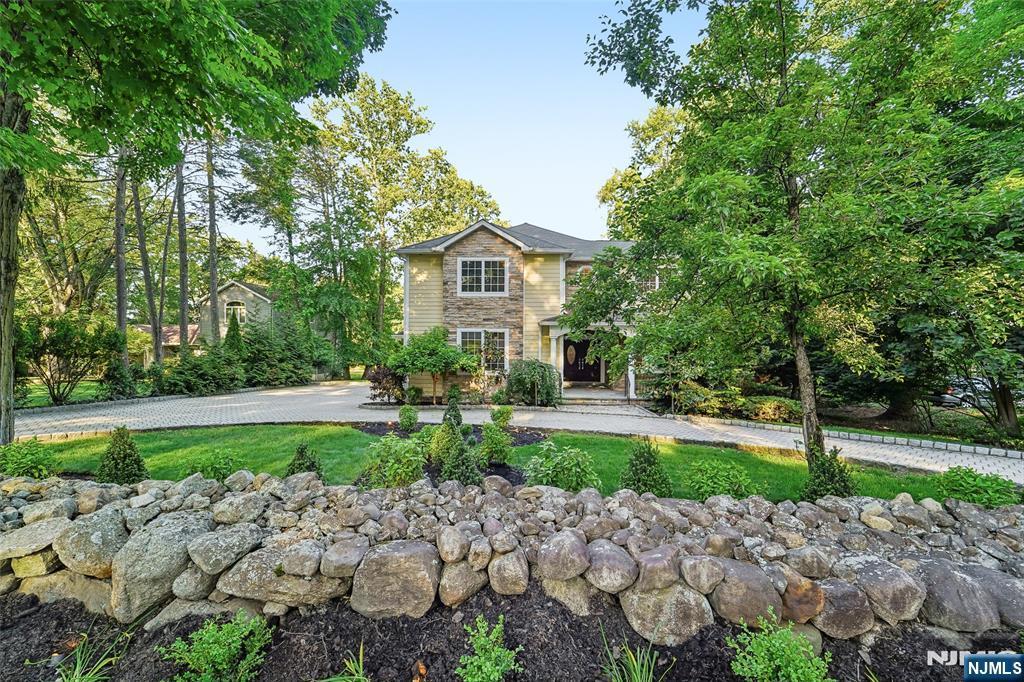 35 Franklin Turnpike