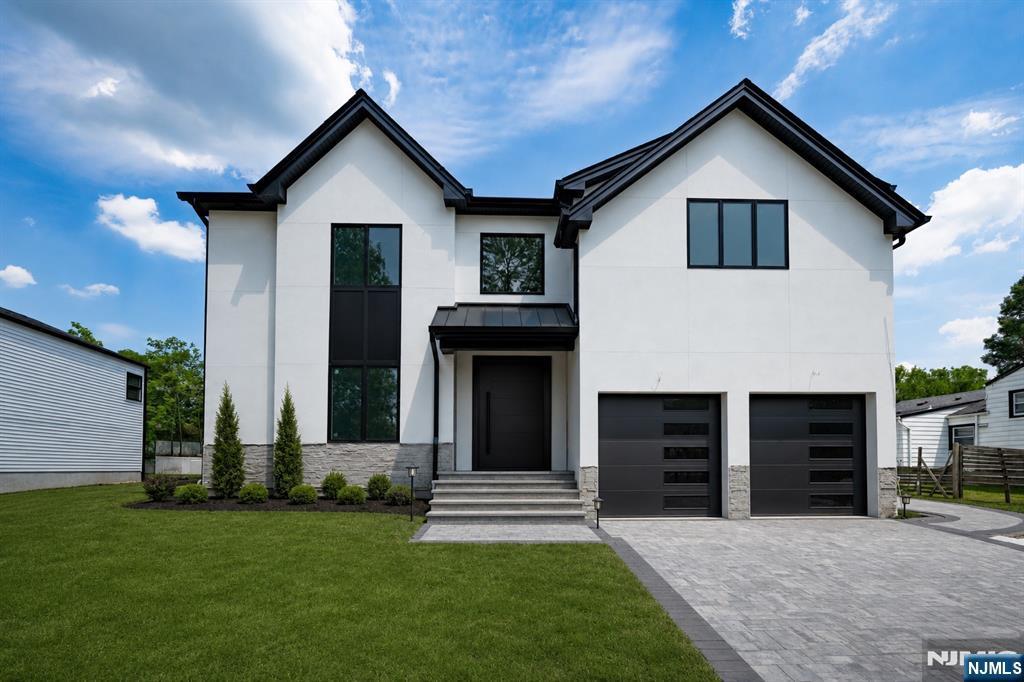 190 Denver Road