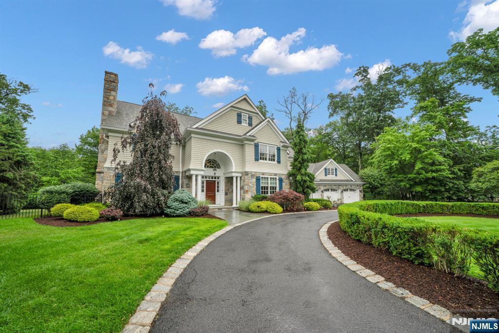 222 Deepbrook Road