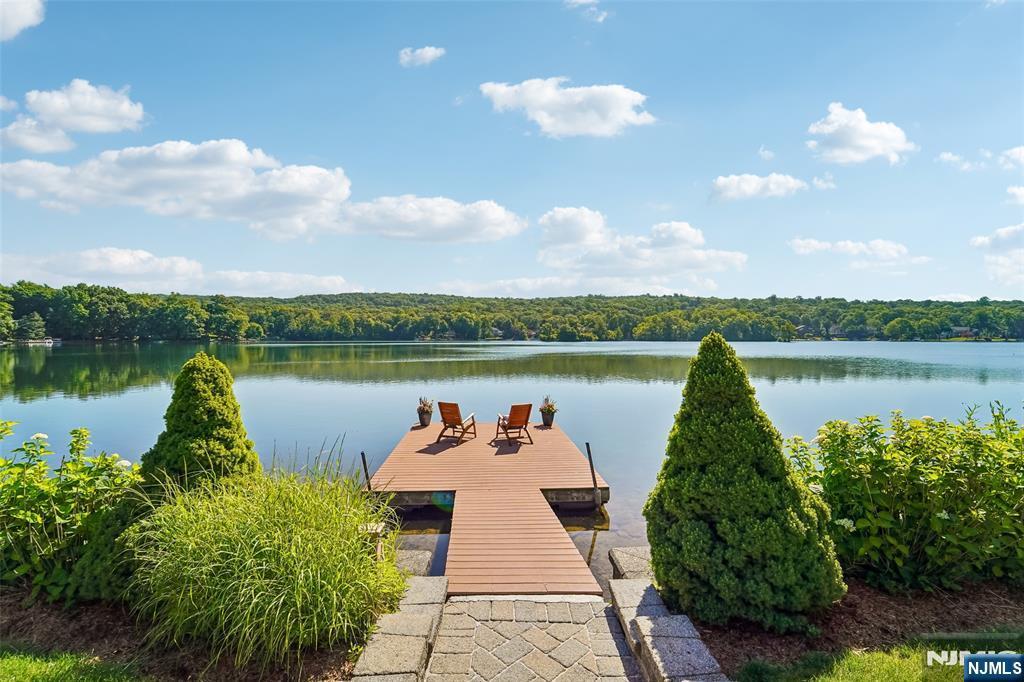 1050 W Pines Lake Drive