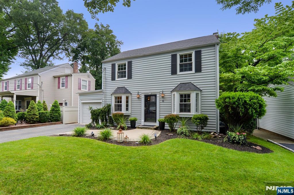 418 Burlington Road