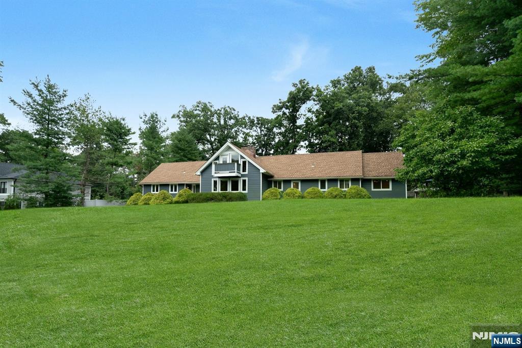 15 Candlestick Lane