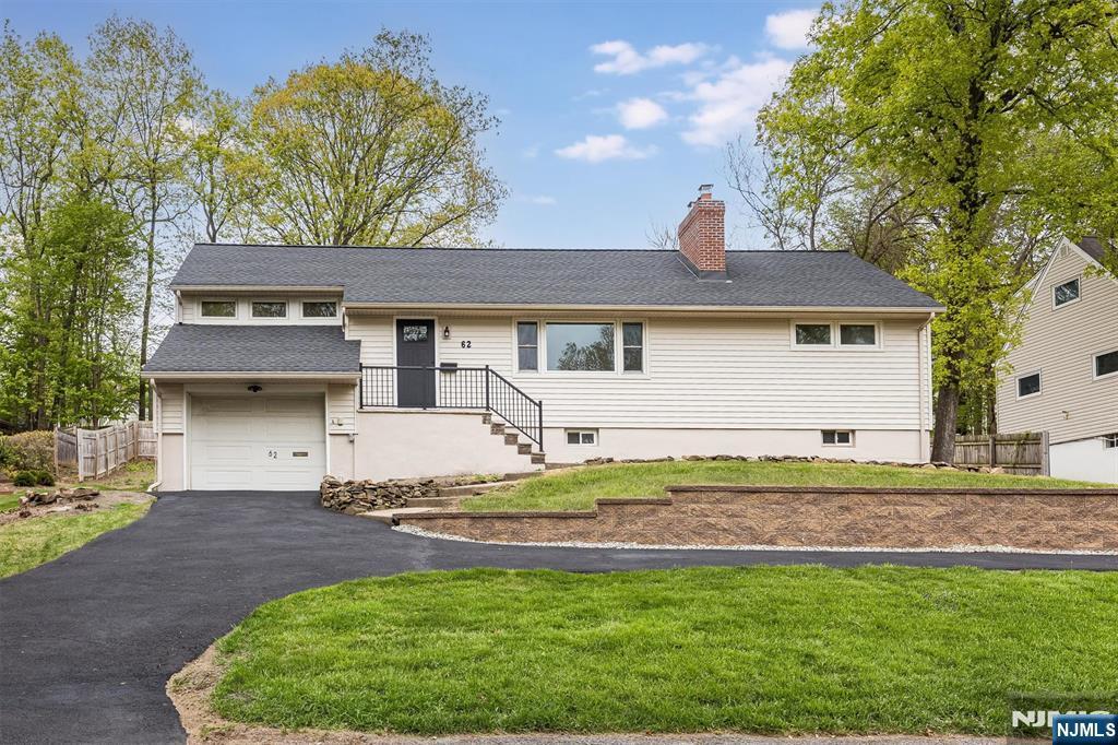 62 Elmwood Terrace