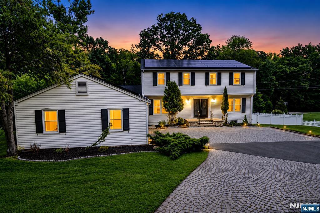 520 W Saddle River Road