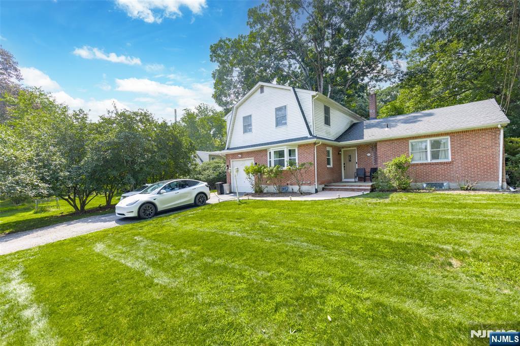 34 Andrew Avenue