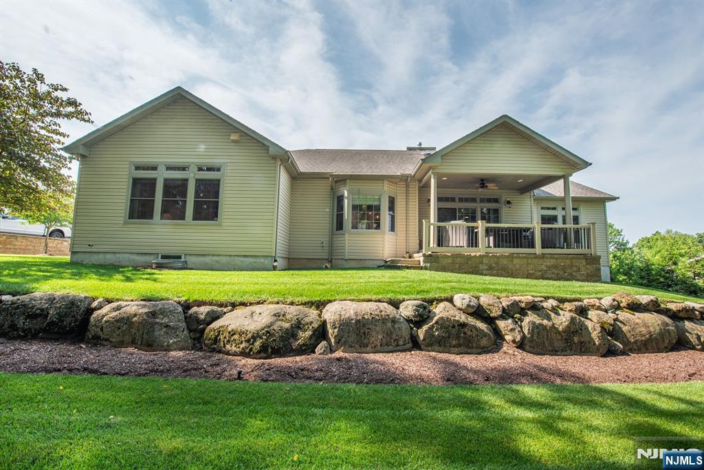 7 Dehart Court