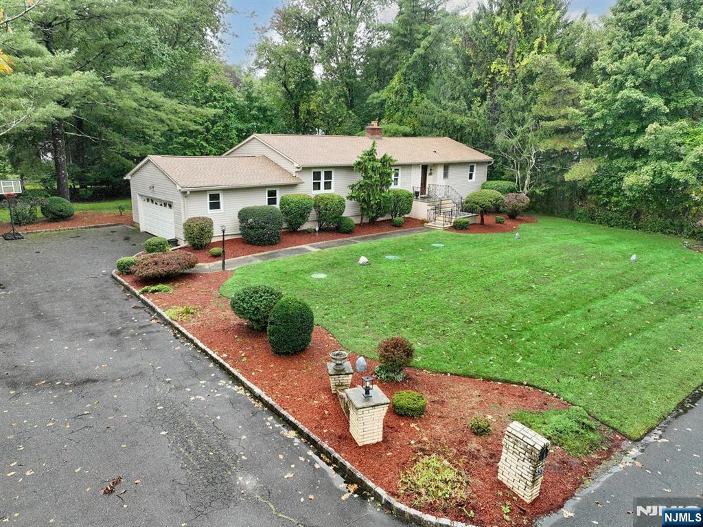 331 Forest Glen Avenue