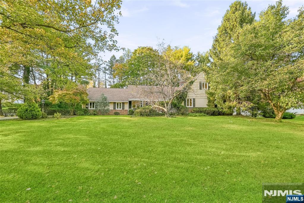 389 W Shore Drive