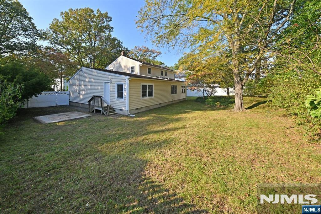 600 Mazur Avenue